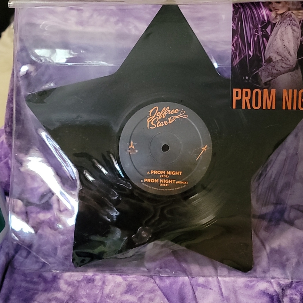 Discontinued Jeffree Star Prom Night Vinyl